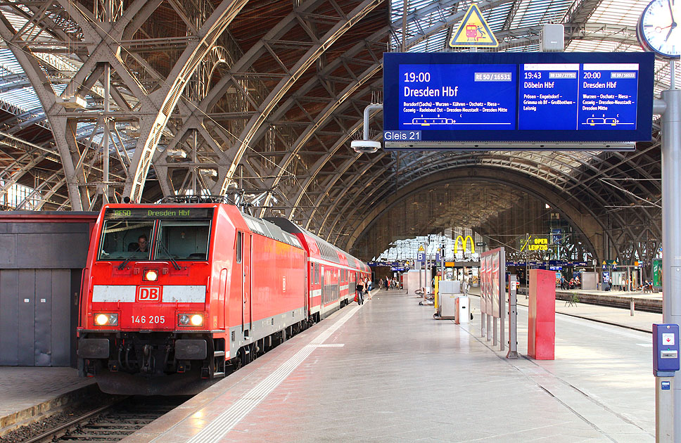 Die 146 205 in Leipzig Hbf auf Gleis 21