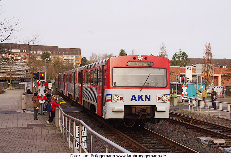 AKN VT2E im Bahnhof Quickborn
