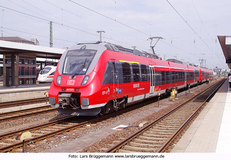 DB Baureihe 442 - Hamsterbacke in Nürnberg Hbf