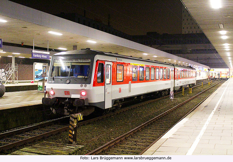 Die DB Baureihe 628 als Schnellzug aus Westerland im Bahnhof Hamburg-Altona als Syltshuttle Plus