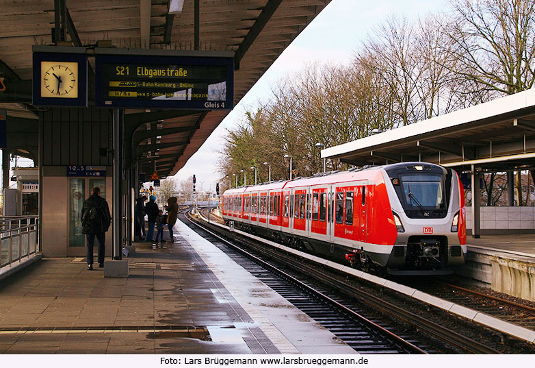 DB Baureihe 490 im Bahnhof Hamburg-Bergedorf