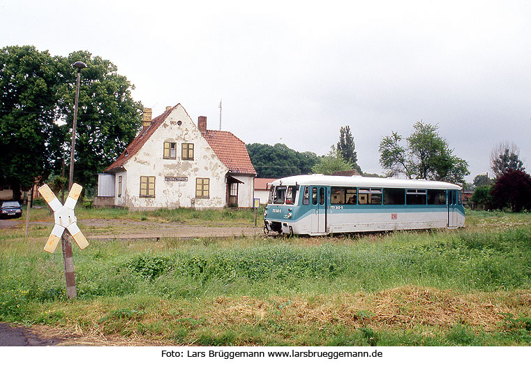 DB Baureihe 772 - Ferkeltaxe - Ferkeltaxi im Bahnhof Hoehnwulsch