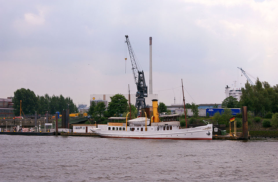 Die Schaarh&ouml;rn im Hamburger Hafen