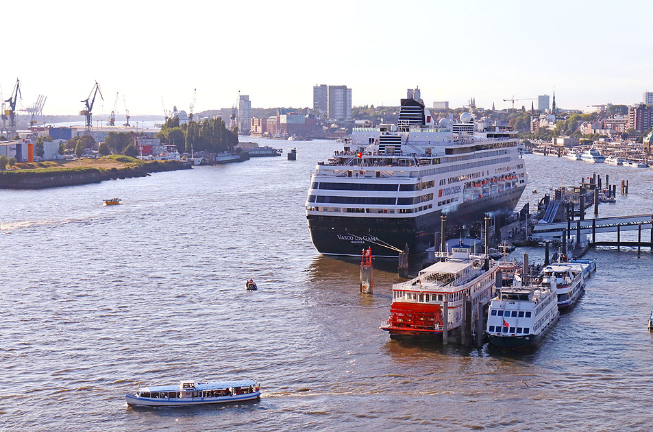 Die Barkasse Otto Abicht in Hamburg