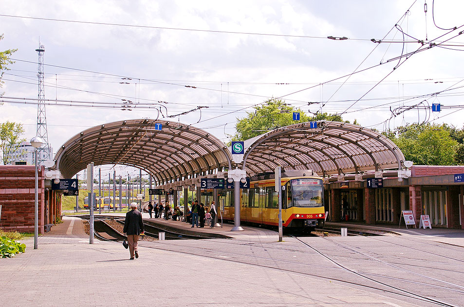 Die Albtalbahn und der Albtalbahnhof in Karlsruhe
