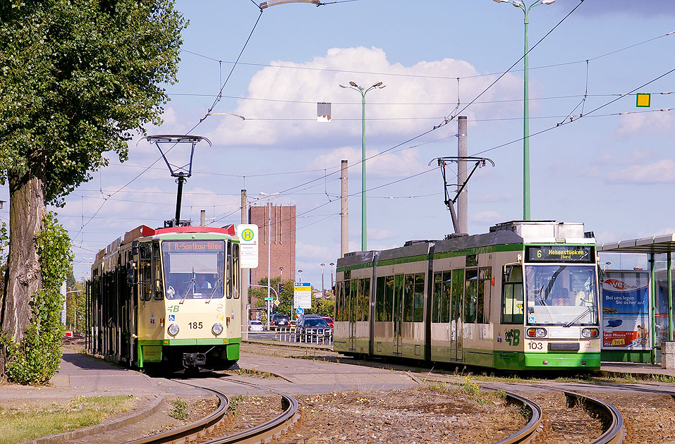 Die Stra&szlig;enbahn in Brandenburg am Hauptbahnhof