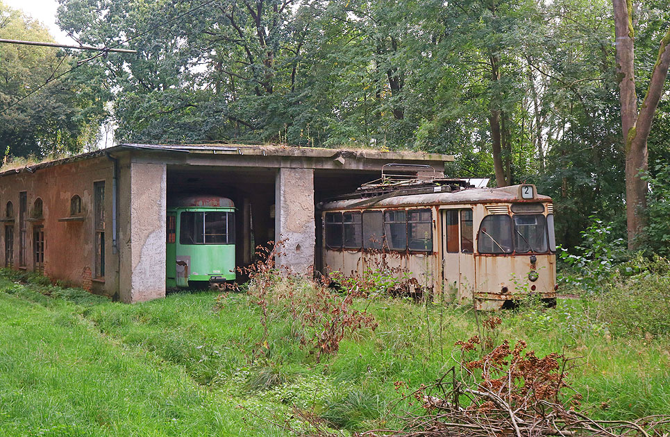 Der Gro&szlig;raum-Triebwagen 68 von der Stra&szlig;enbahn in Bremerhaven in Wehmingen