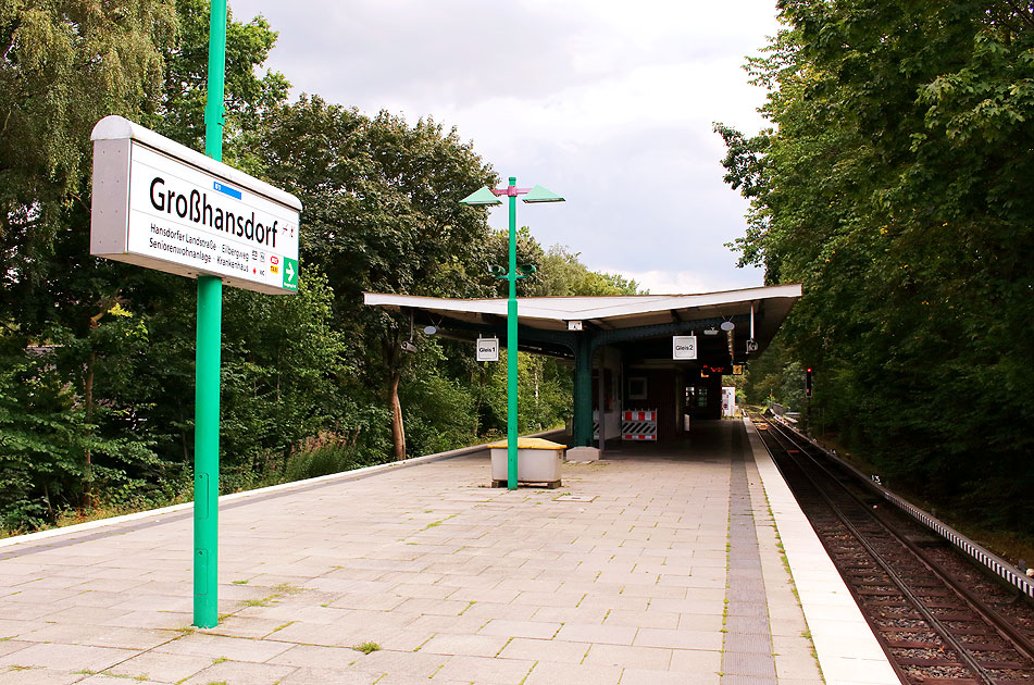 Der Bahnhof Großhansdorf der Hamburger U-Bahn / Hochbahn