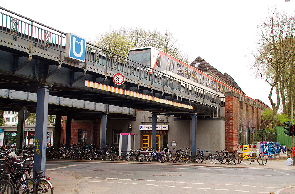 U-Bahn Haltestelle Langenhorn Nord in Hamburg