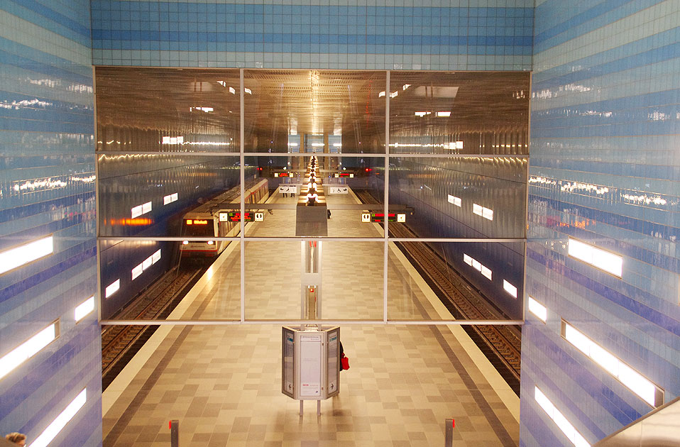 Die U-Bahn Haltestelle Überseequartier in der Hamburger Hafencity