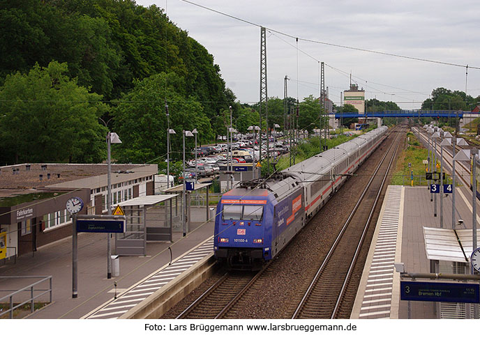 DB Baureihe 101 Werbelok im Bahnhof Tostedt