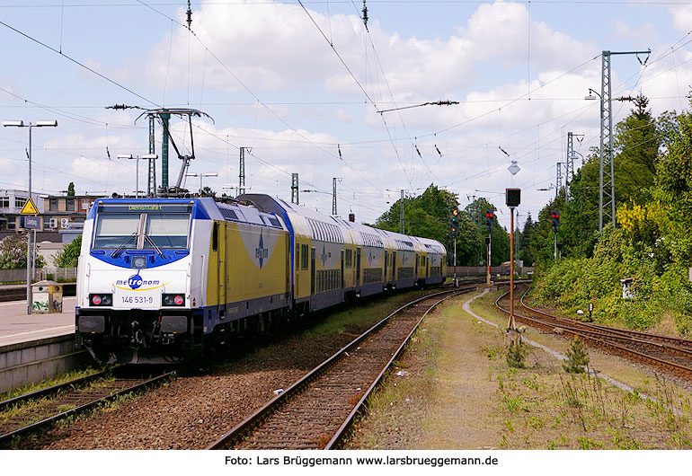 Metronom-Zug im Banhhof Lüneburg