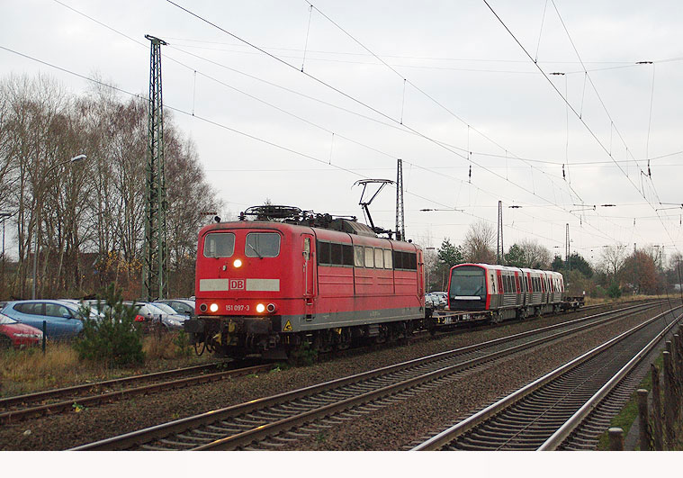 DB Baureihe 151 mit Hochbahn DT5