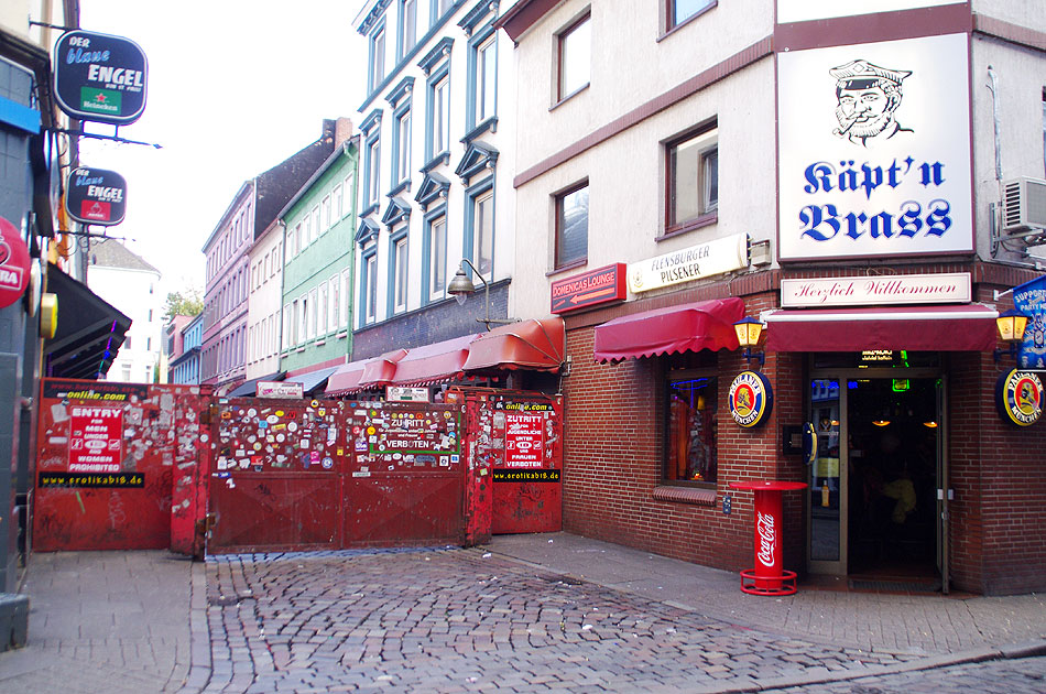 Die Herbertstraße in Hamburg auf St. Pauli