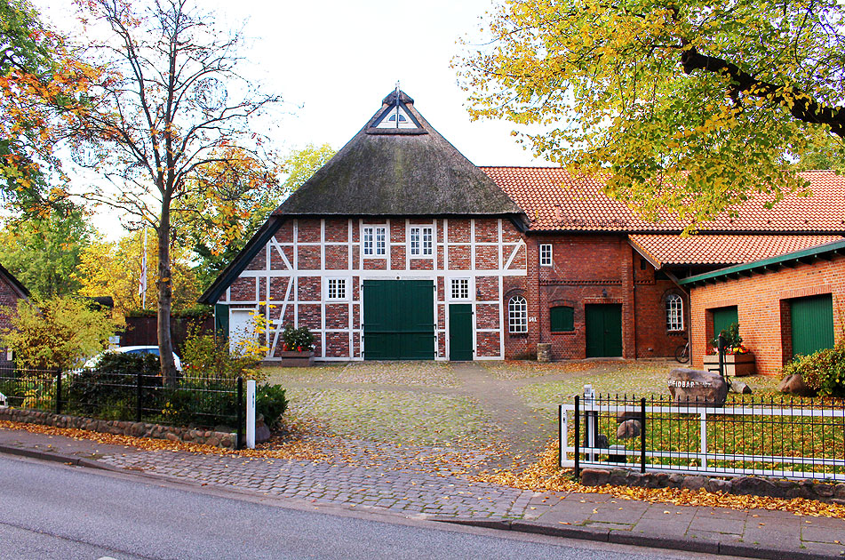 Bauernhof in Hamburg-Osdorf in der Langelohstraße - heute der Heidbarghof
