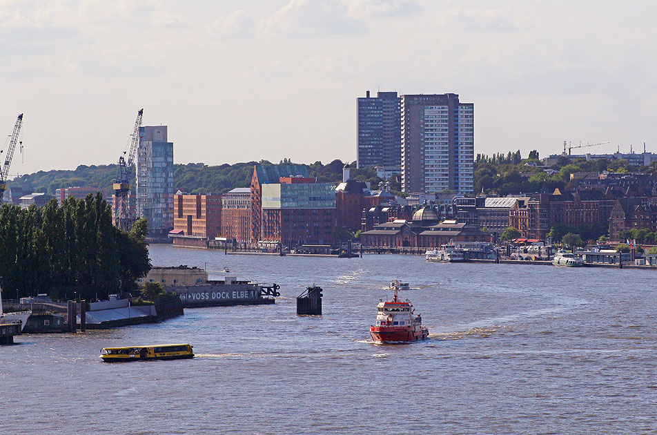 Der Blick &uuml;ber die Elbe in Hamburg