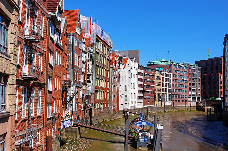 Die Deichstra&szlig;e in Hamburg